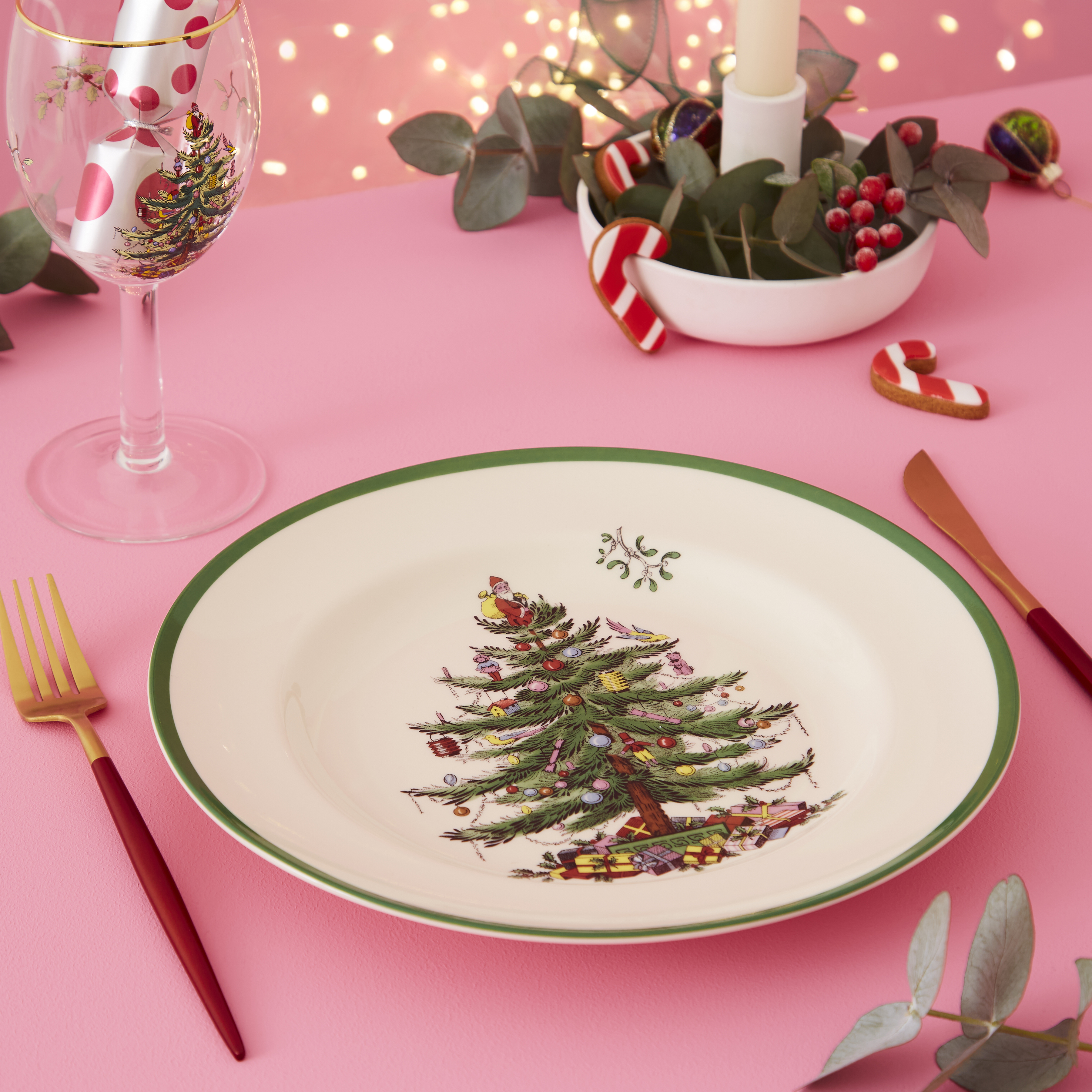 Christmas Tree  Set of 12 Dinner Plates image number null